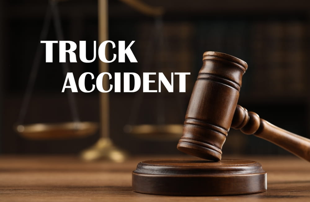 Judge’s gavel representing truck accident liability and negligence claims in Georgia